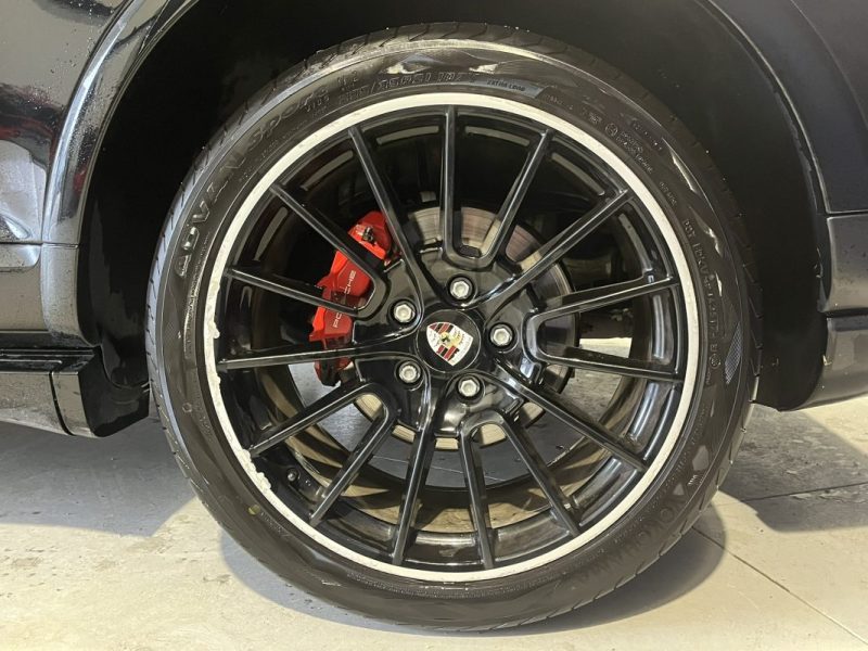 PORSCHE CAYENNE GTS 4.8 V8  BA 405cv SUIVI COMPET PORSCHE