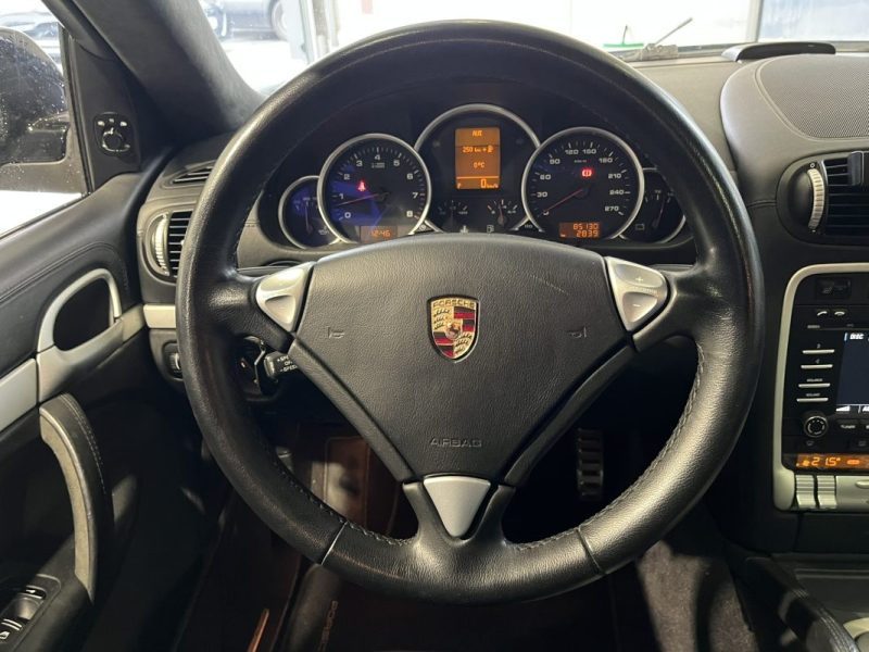 PORSCHE CAYENNE GTS 4.8 V8  BA 405cv SUIVI COMPET PORSCHE