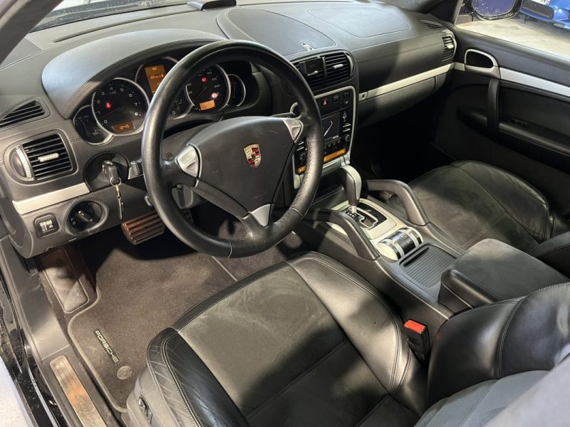 PORSCHE CAYENNE GTS 4.8 V8  BA 405cv SUIVI COMPET PORSCHE