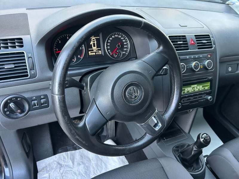 VOLKSWAGEN TOURAN 1.6 TDI 105CH FAP TRENDLINE 2013