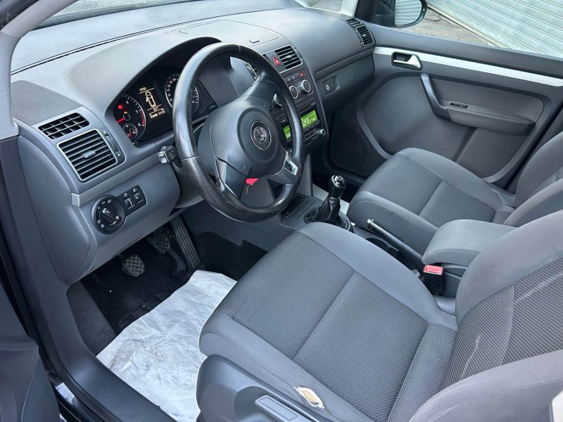 VOLKSWAGEN TOURAN 1.6 TDI 105CH FAP TRENDLINE 2013