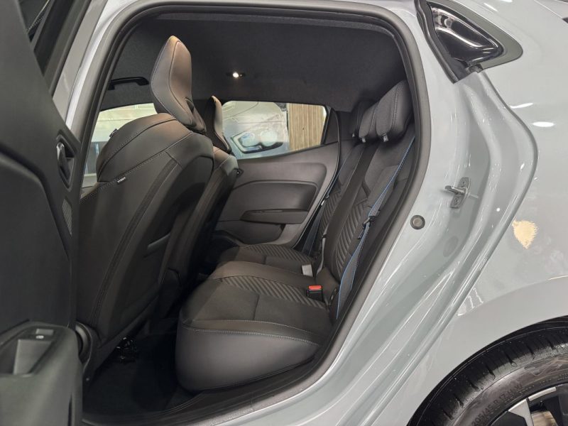 RENAULT CLIO 1.6I - 16V SCE 145 E-TECH 2025 TTC