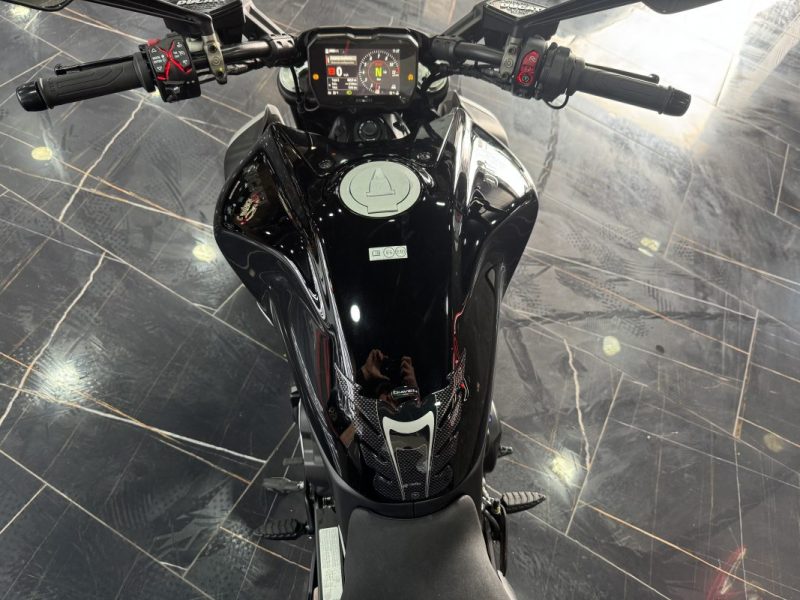 DUCATI DIAVEL V4  2024