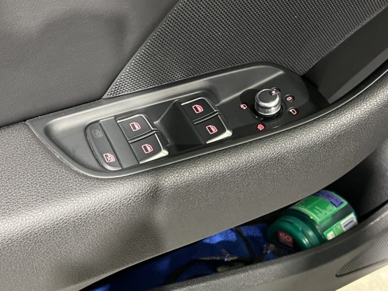 AUDI S3 2.0 TFSI 300CH QUATTRO S TRONIC 6 SUIVI COMPLET TOIT OUVRANT