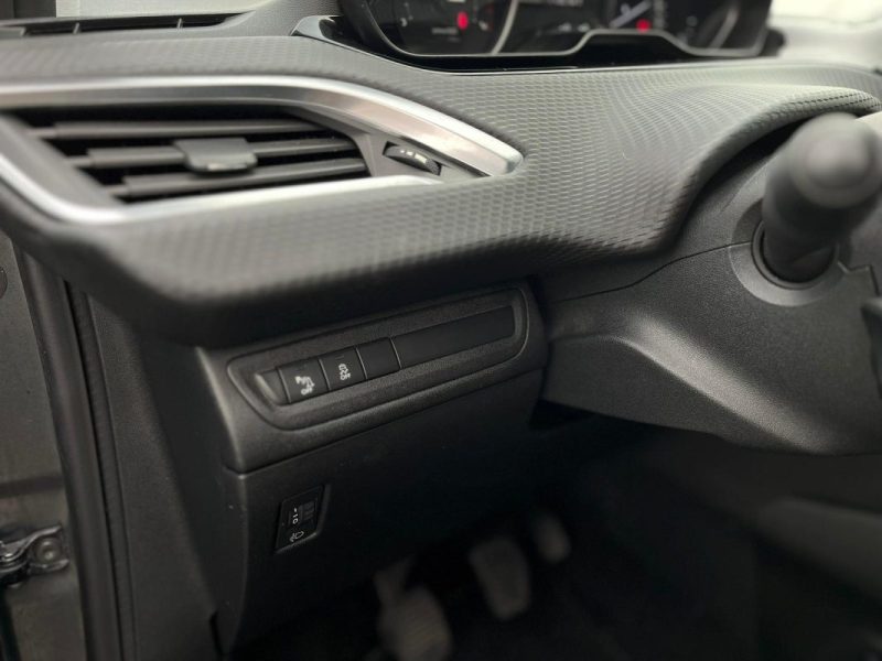 PEUGEOT 208  ALLURE - DISTRI NEUVE
