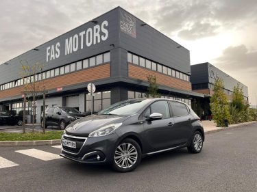 PEUGEOT 208  ALLURE - DISTRI NEUVE