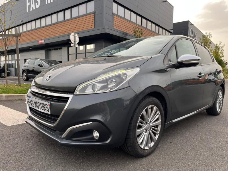PEUGEOT 208  ALLURE - DISTRI NEUVE