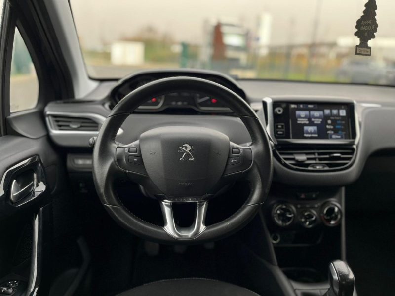 PEUGEOT 208  ALLURE - DISTRI NEUVE