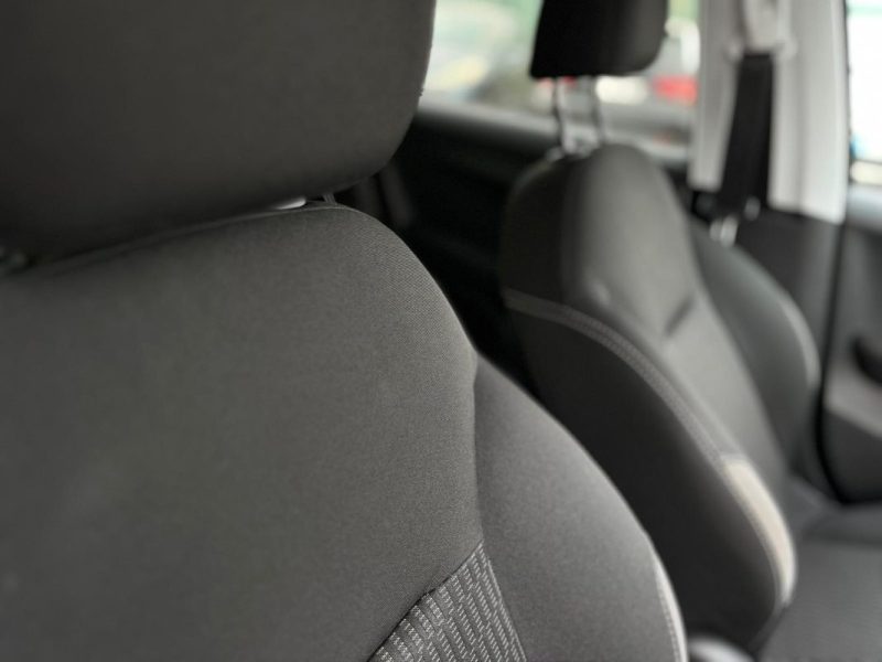 PEUGEOT 208  ALLURE - DISTRI NEUVE