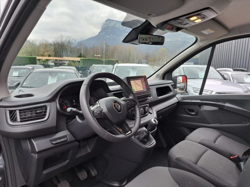 RENAULT TRAFIC L2 2.0 DCI 150 CV 9 PLACES TVA RECUPERABLE 2023
