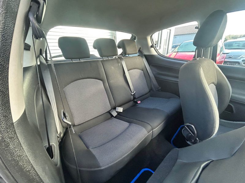 PEUGEOT 206+ 206+ 1.4 ESSENCE 2009