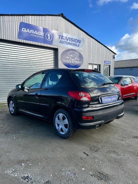 PEUGEOT 206+ 206+ 1.4 ESSENCE 2009