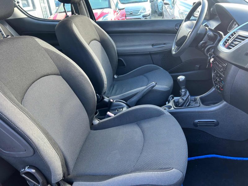 PEUGEOT 206+ 206+ 1.4 ESSENCE 2009