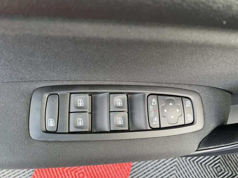 RENAULT MEGANE IV 1.5 DCI 110CH  EDC    GARANTIE 3/12 MOIS 2017