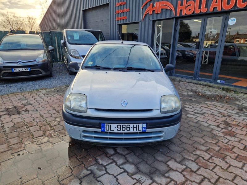 RENAULT CLIO 1.2I 60CV *RTE* GARANTIE REVISE 