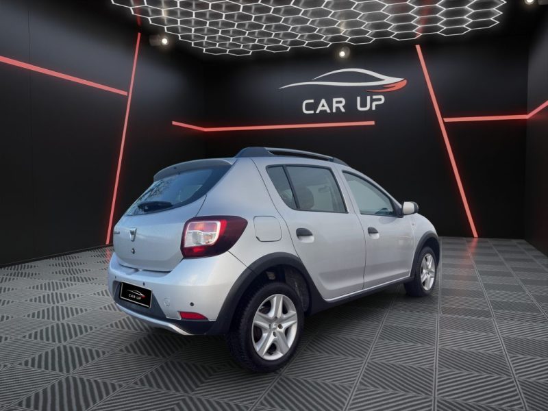 DACIA SANDERO STEPWAY 0.9 TCE 90CH ECO² LAURÉATE