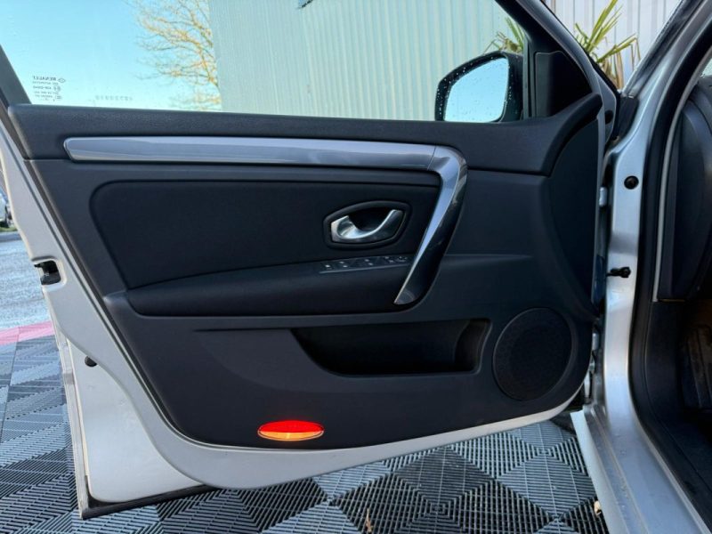 RENAULT LAGUNA 1.5 DCI 110 CV GARANTIE 12 MOIS