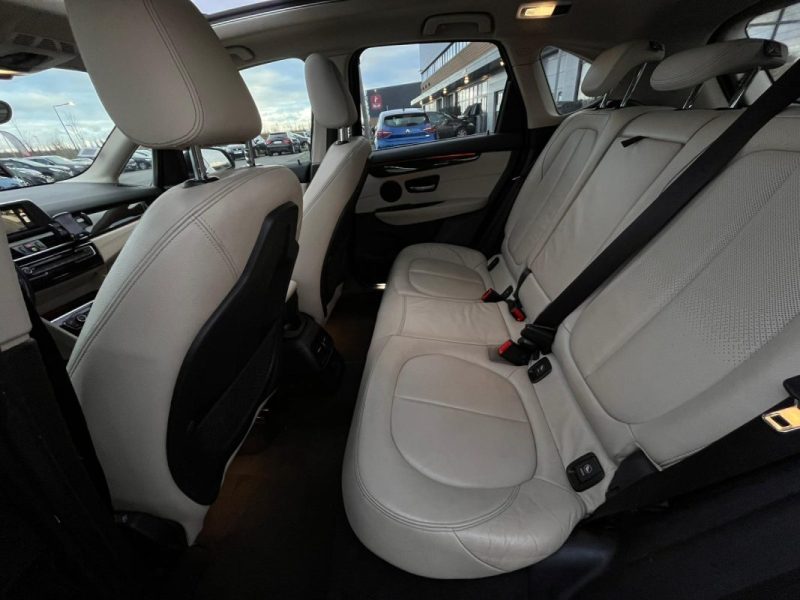 BMW 2 Active Tourer 225xe Luxury BVA6 • Hybride • Toit Ouvrant