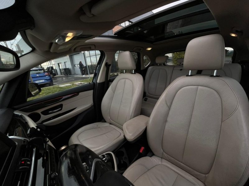 BMW 2 Active Tourer 225xe Luxury BVA6 • Hybride • Toit Ouvrant