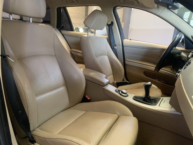 BMW SERIE 3 335i E91 306cv BVM6 PACK LUXE - Suivie ok  