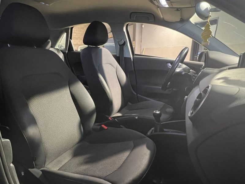 AUDI A1 SPORTBACK 1.4 TDI 90cv ULTRA AMBIENTE BUISNESS - 124 00 km 