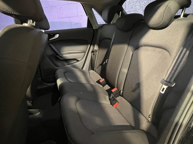 AUDI A1 SPORTBACK 1.4 TDI 90cv ULTRA AMBIENTE BUISNESS - 124 00 km 