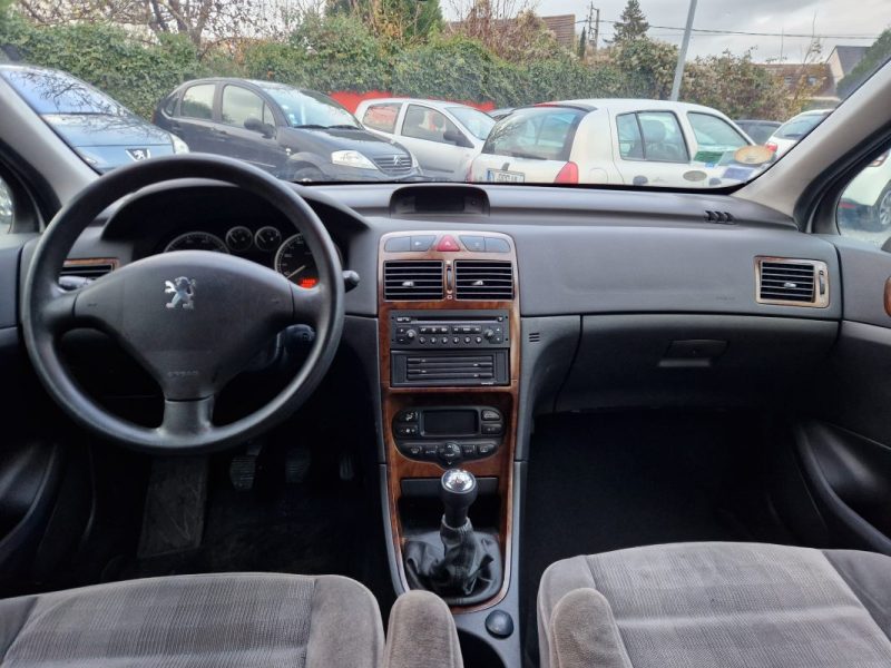 PEUGEOT 307 1.6I 16V 110CV *XR PRESENCE* GARANTIE REVISE