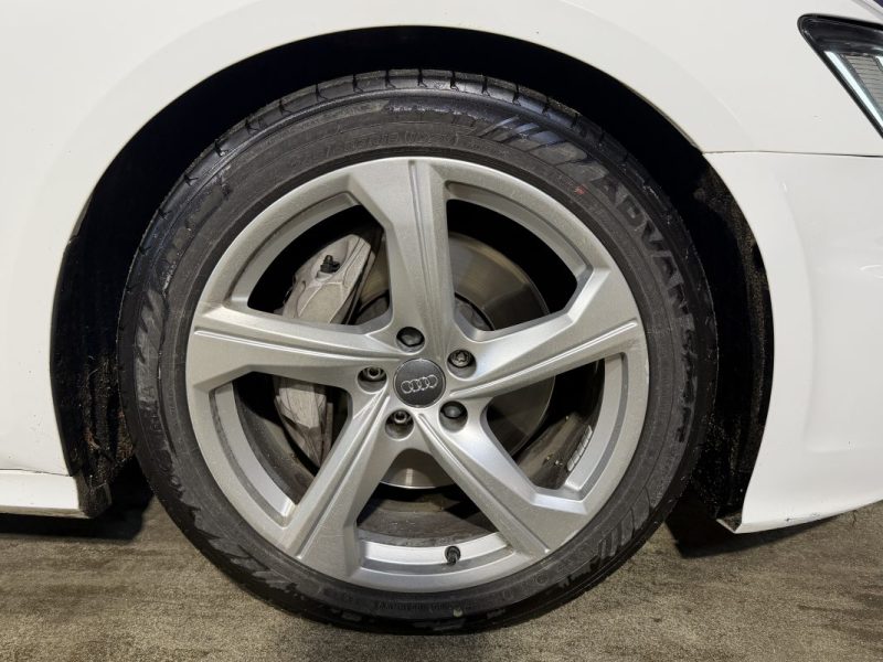 AUDI A6 AVANT V6 3.0 TDI 231cv TIPTRONIC8 QUATTRO - Toit ouvrant - Sièges chauffants - Car play  