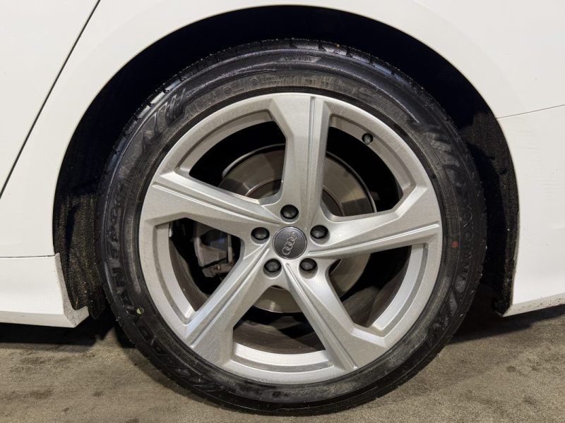 AUDI A6 AVANT V6 3.0 TDI 231cv TIPTRONIC8 QUATTRO - Toit ouvrant - Sièges chauffants - Car play  