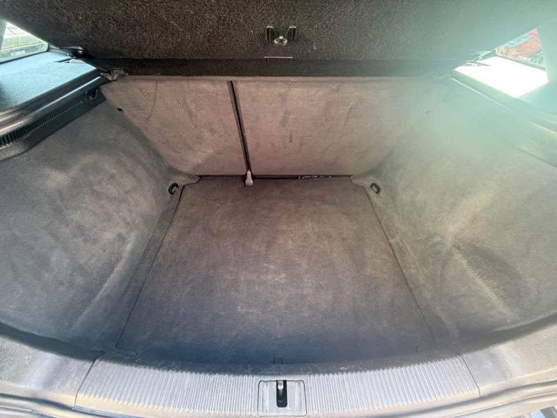 AUDI A3 PHASE 2 SPORTBACK S LINE 2.0 TDI 140CV 1ER MAIN 2011