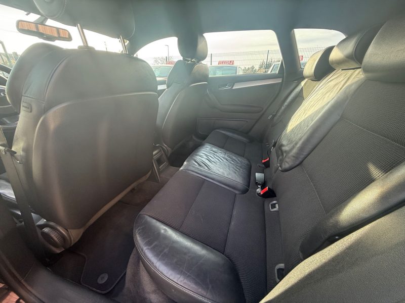 AUDI A3 PHASE 2 SPORTBACK S LINE 2.0 TDI 140CV 1ER MAIN 2011