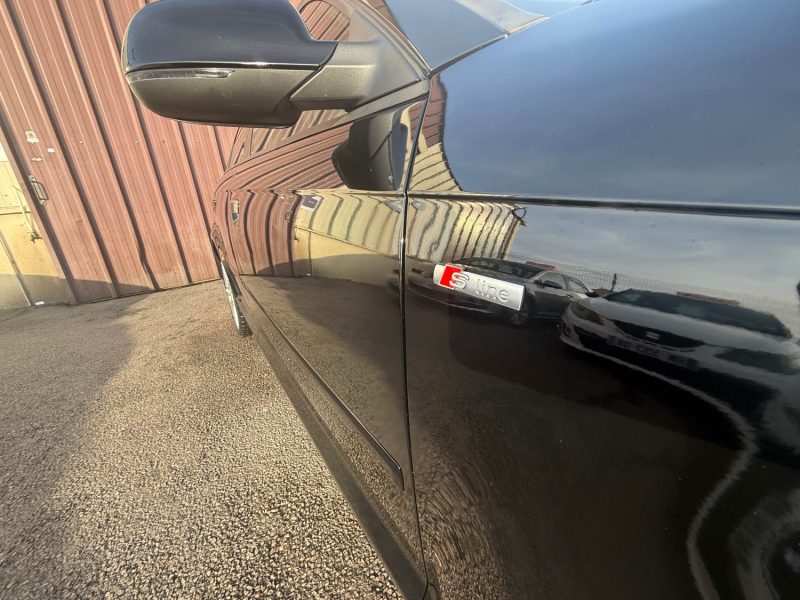 AUDI A3 PHASE 2 SPORTBACK S LINE 2.0 TDI 140CV 1ER MAIN 2011