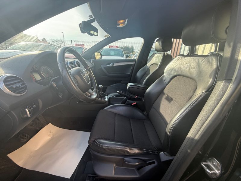 AUDI A3 PHASE 2 SPORTBACK S LINE 2.0 TDI 140CV 1ER MAIN 2011