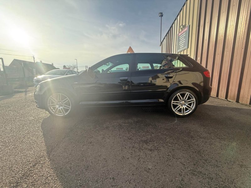 AUDI A3 PHASE 2 SPORTBACK S LINE 2.0 TDI 140CV 1ER MAIN 2011