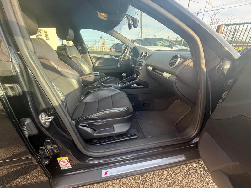 AUDI A3 PHASE 2 SPORTBACK S LINE 2.0 TDI 140CV 1ER MAIN 2011