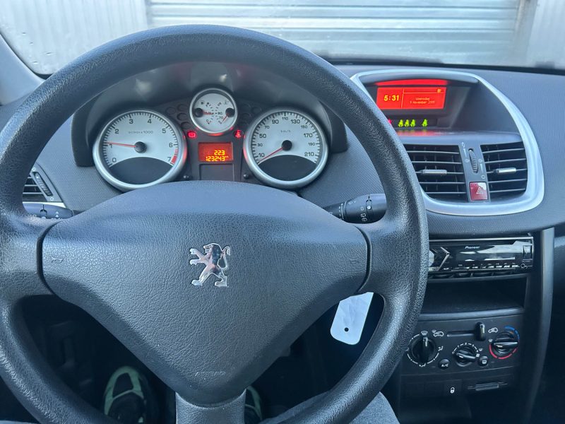 PEUGEOT 207 1.4 TENDANCE 2007