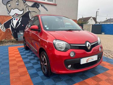La Renault Twingo 1.0 SCE 70CH COSMIC EURO6 2015
