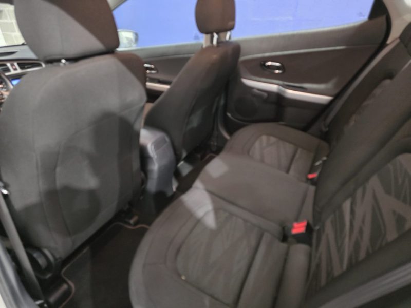 KIA CEE-D 1.6 CRDi 110ch Style / SUIVI COMPLET