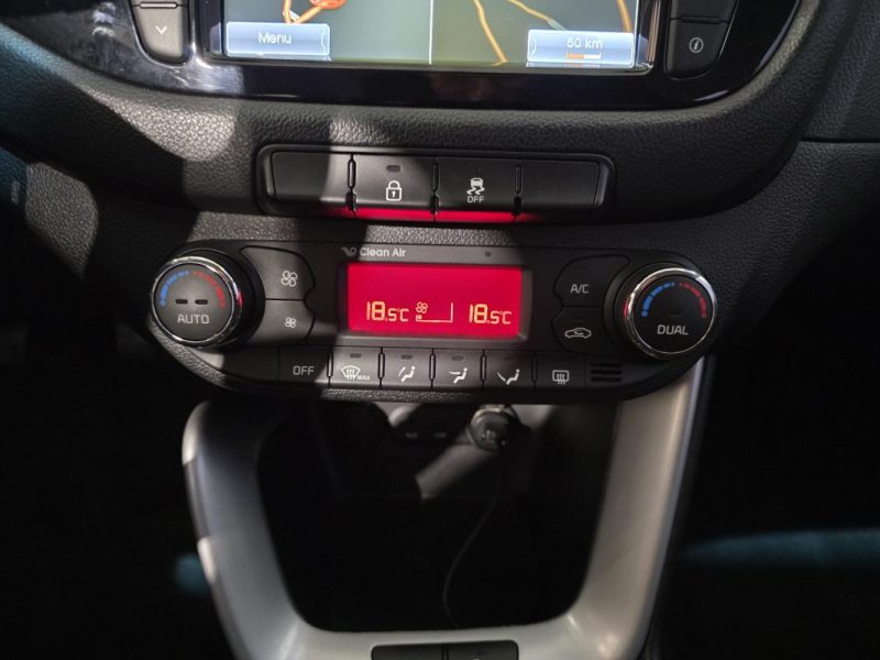 KIA CEE-D 1.6 CRDi 110ch Style / SUIVI COMPLET