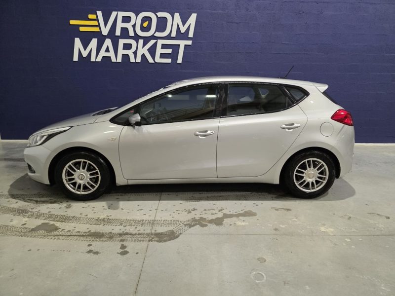 KIA CEE-D 1.6 CRDi 110ch Style / SUIVI COMPLET