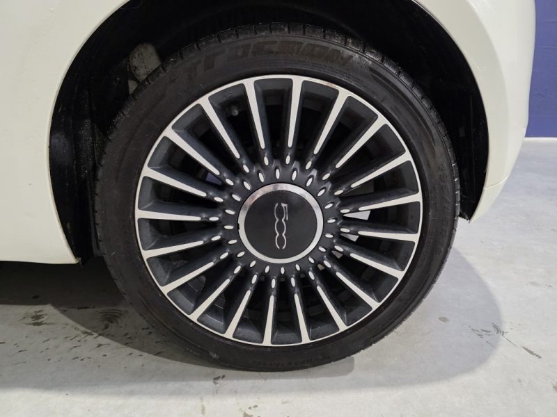 FIAT 500C 1.2 69ch LOUNGE / SUIVI COMPLET / DISTRI OK