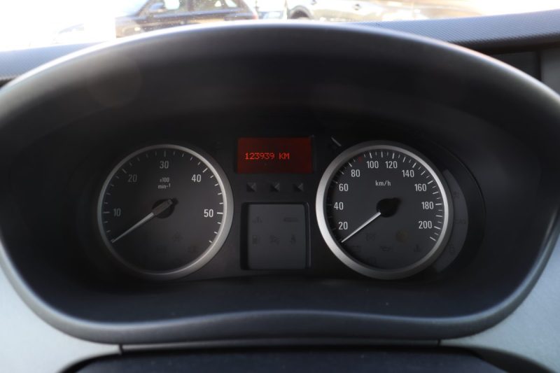 OPEL VIVARO TOUR 2.5 CDTI 145 COSMO 7 PLACES 