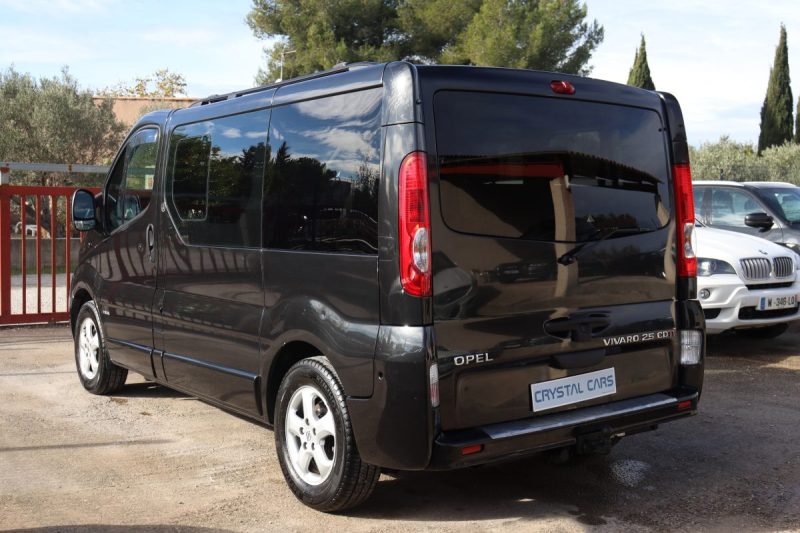 OPEL VIVARO TOUR 2.5 CDTI 145 COSMO 7 PLACES 