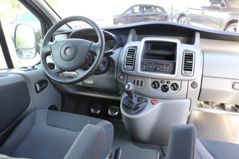 OPEL VIVARO TOUR 2.5 CDTI 145 COSMO 7 PLACES 