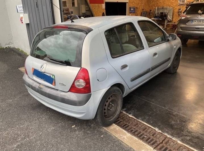 RENAULT CLIO 2 1.4I 
