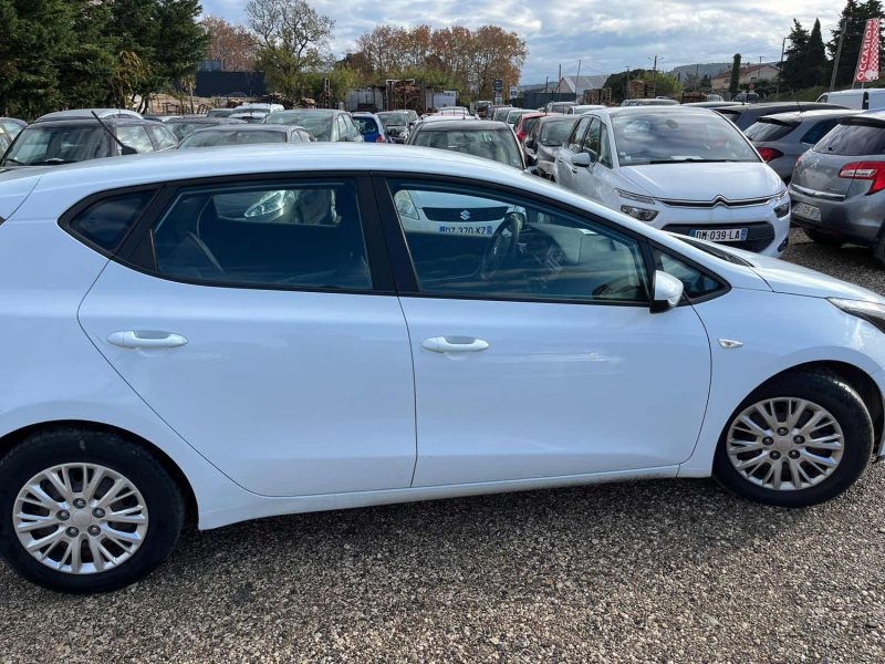 KIA CEE-D 2 1.4 CRDI - 16V TURBO 2014