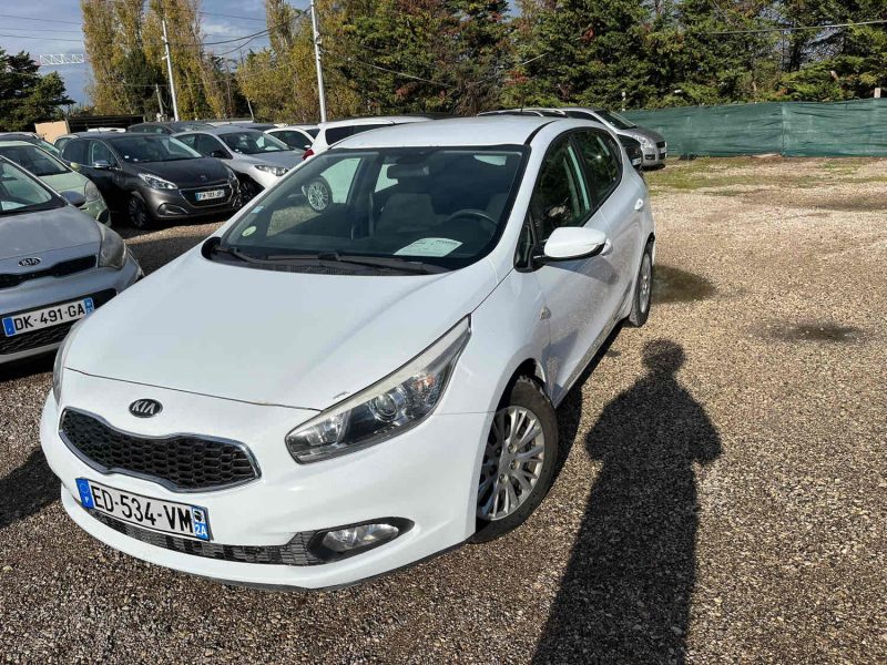 KIA CEE-D 2 1.4 CRDI - 16V TURBO 2014