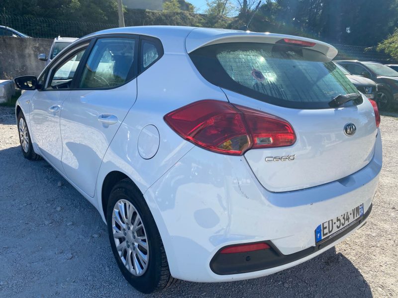KIA CEE-D 2 1.4 CRDI - 16V TURBO 2014