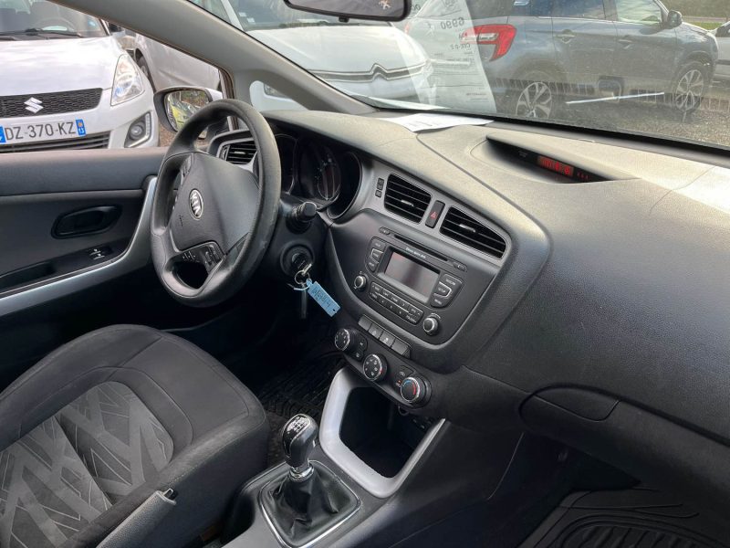 KIA CEE-D 2 1.4 CRDI - 16V TURBO 2014