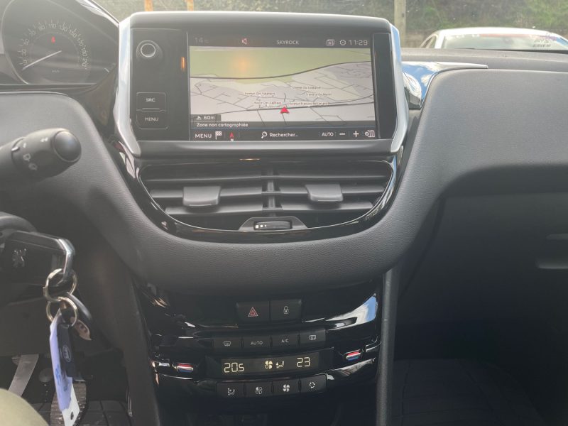 PEUGEOT 208 1.6 BLUEHDI 100CH ALLURE 5P 2017